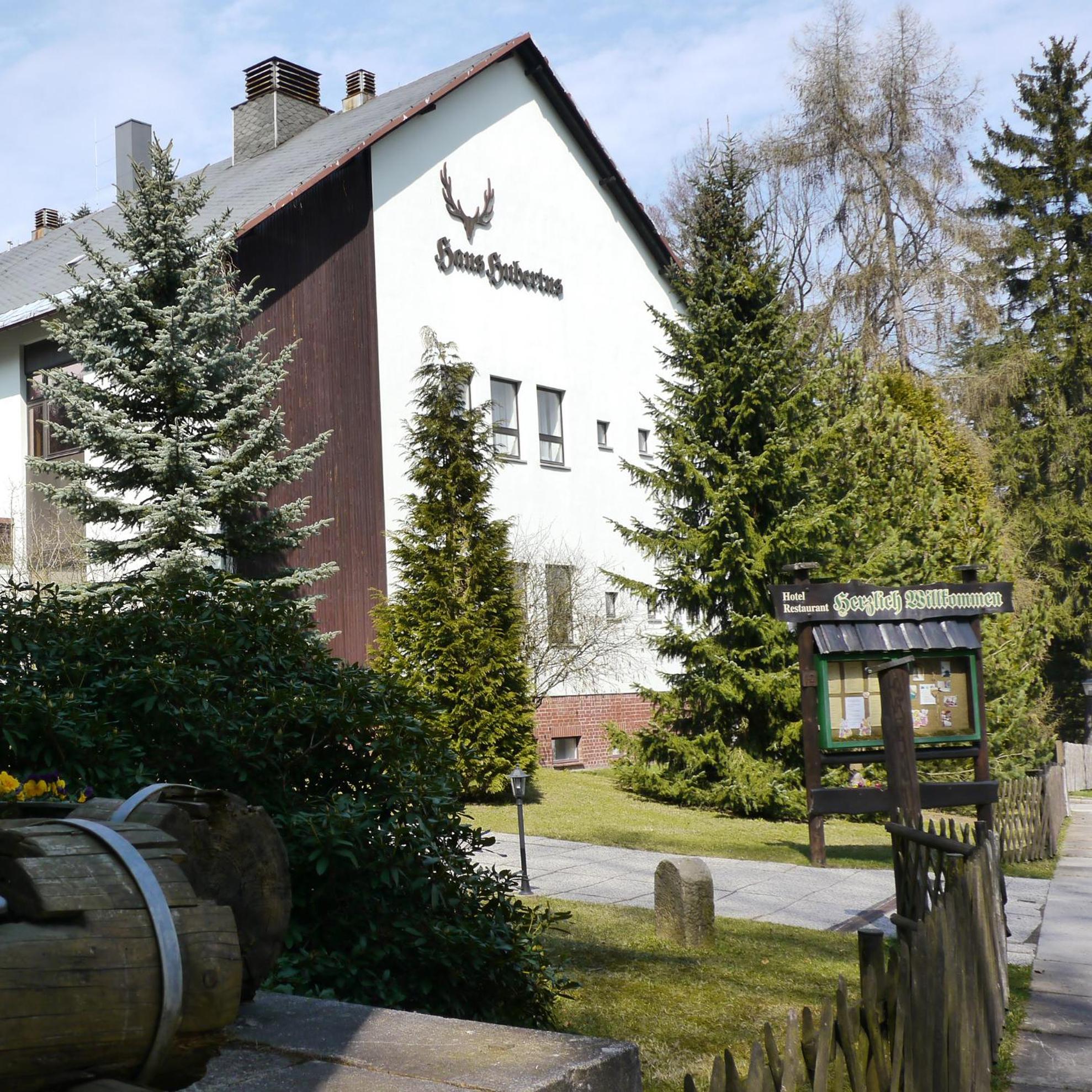 Naturparkhotel Haus Hubertus 쿠로르트오이빈 외부 사진