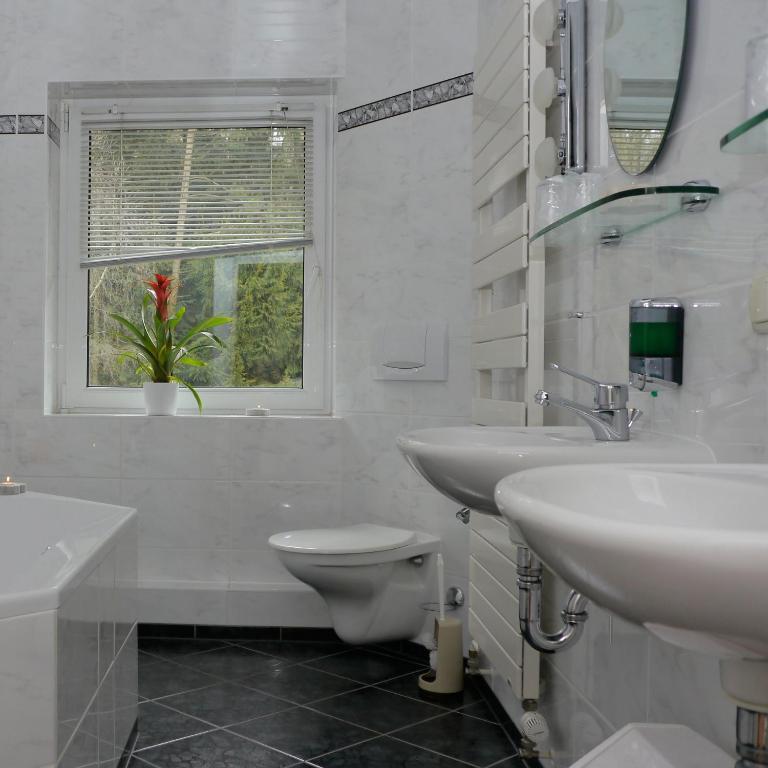 Naturparkhotel Haus Hubertus 쿠로르트오이빈 객실 사진