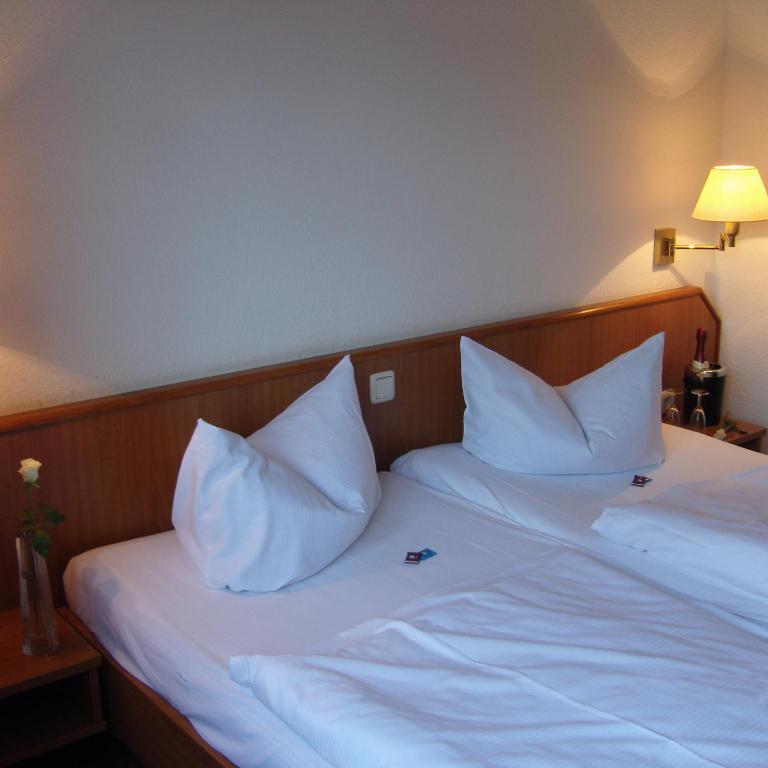 Naturparkhotel Haus Hubertus 쿠로르트오이빈 객실 사진